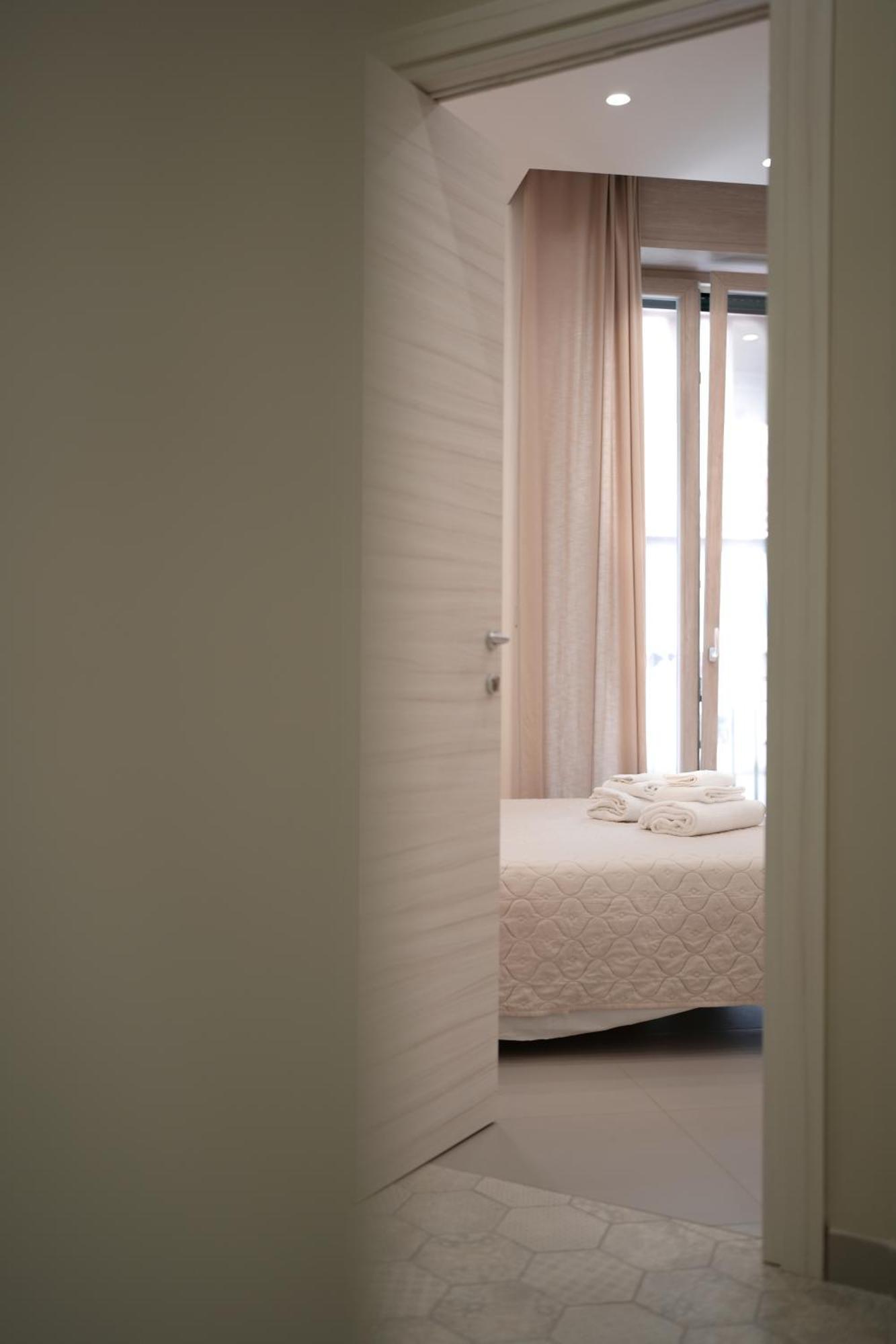 نابولي B&B Gasparrini Rooms المظهر الخارجي الصورة